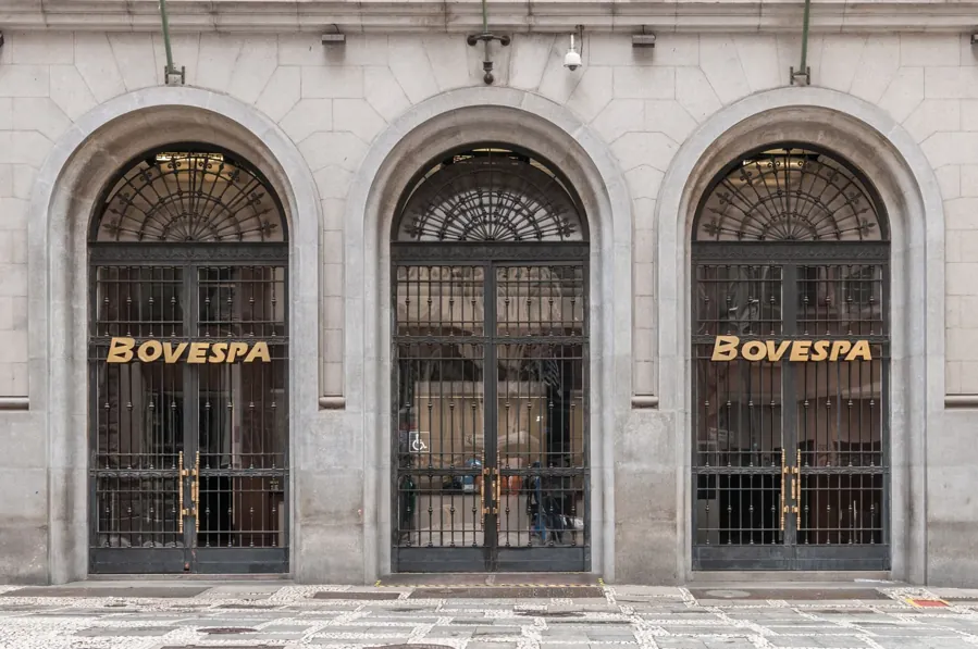 Prédio da bolsa no centro de São Paulo. Foto: Wilfredor, via Wikimedia Commons, CC BY-SA 4.0