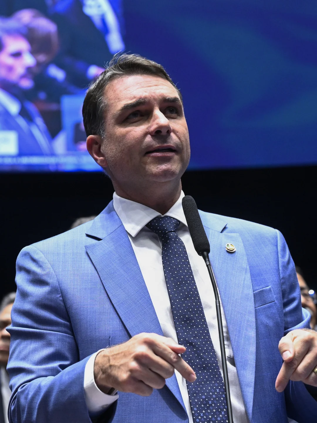 Flávio Bolsonaro no plenário do Senado, em abril de 2026. Carlos Moura / Agência Senado, via Wikimedia Commons, CC BY-SA 4.0