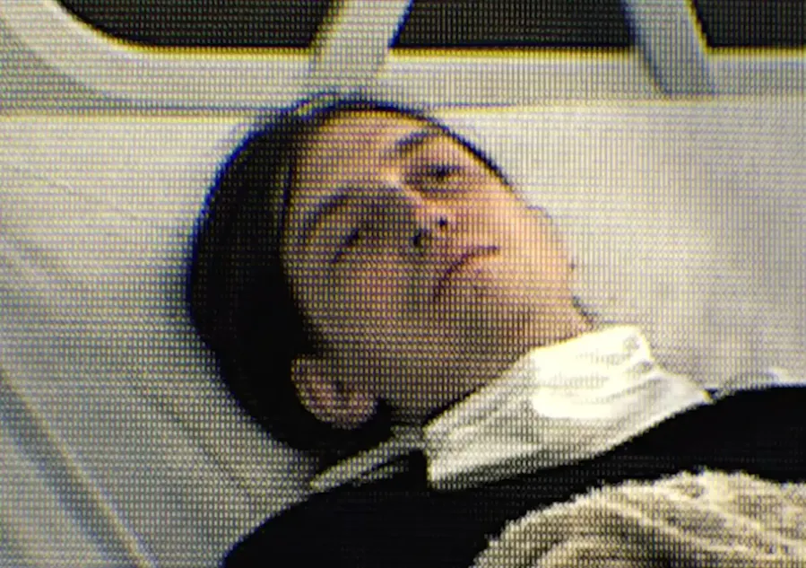 Felca no hospital, foto exibida no vídeo 
