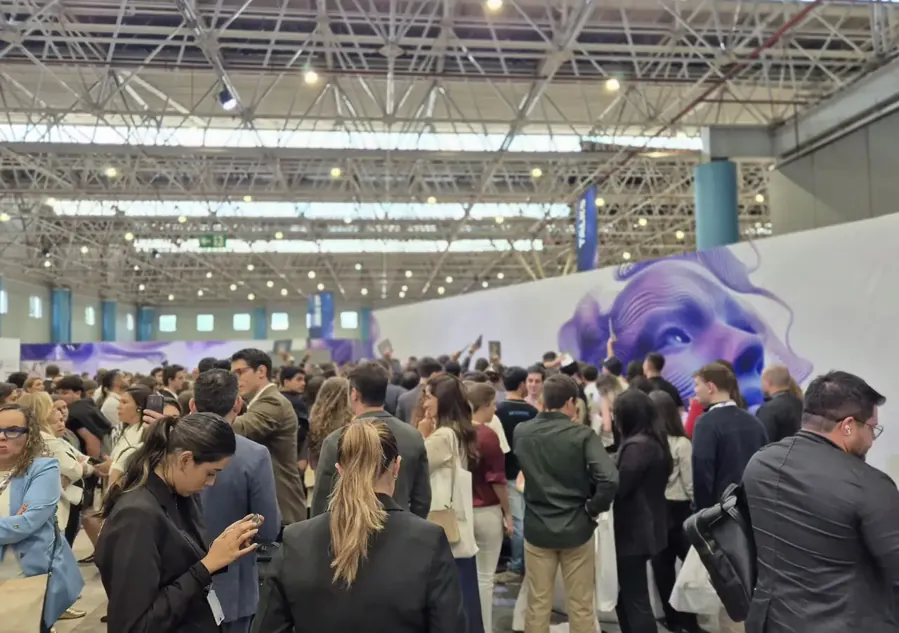 Fila para ver o Nikolas no Fórum da Liberdade, 2025. Foto: Heylenny, CC BY-SA 4.0