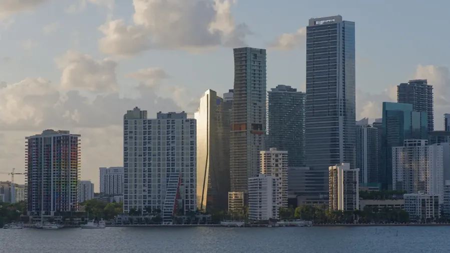 Miami, nos Estados Unidos, o país com mais eleitores brasileiros fora do Brasil. Foto: Wilfredor, CC0