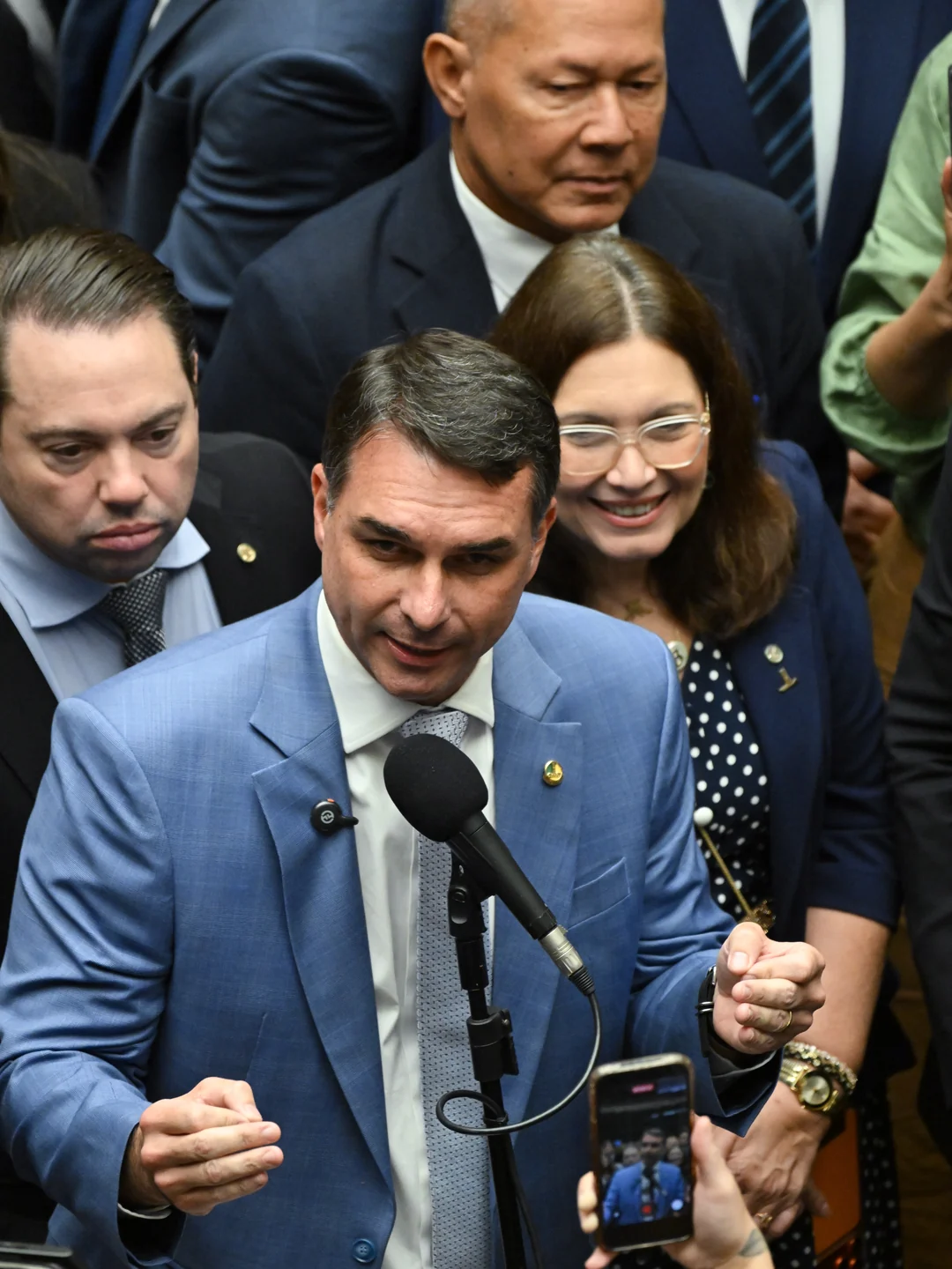Flávio Bolsonaro no plenário da Câmara, sessão do Congresso de 2026. Senado Federal / Wikimedia Commons, CC BY-SA 4.0
