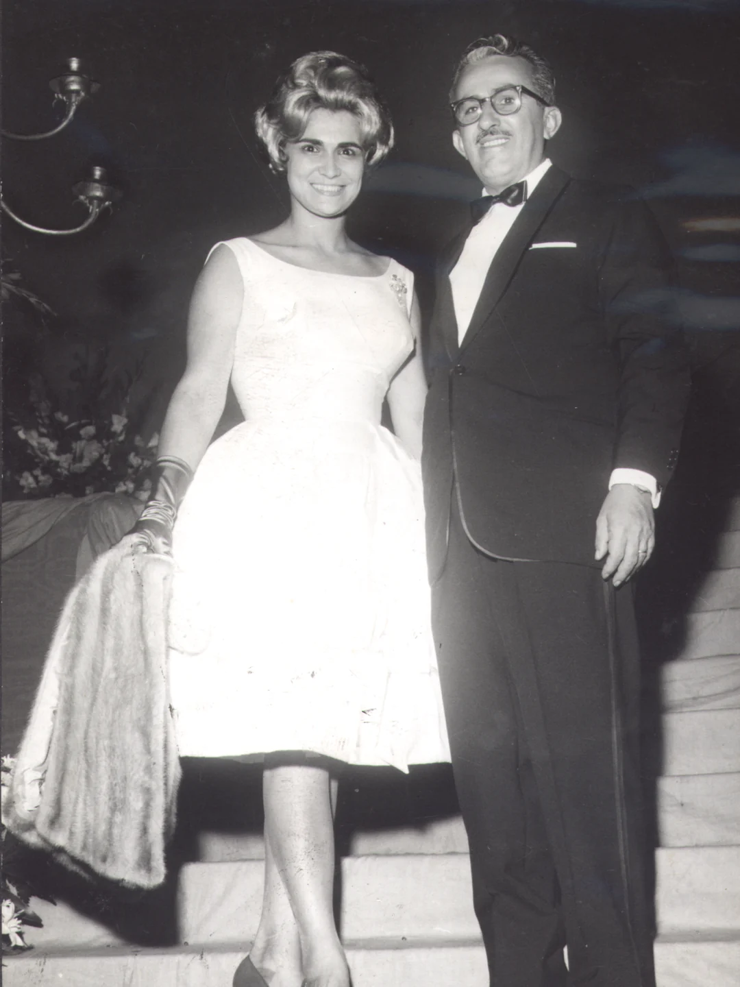 Hebe Camargo e Chacrinha, sem data. Fundo Correio da Manhã, Arquivo Nacional / Wikimedia Commons, domínio público