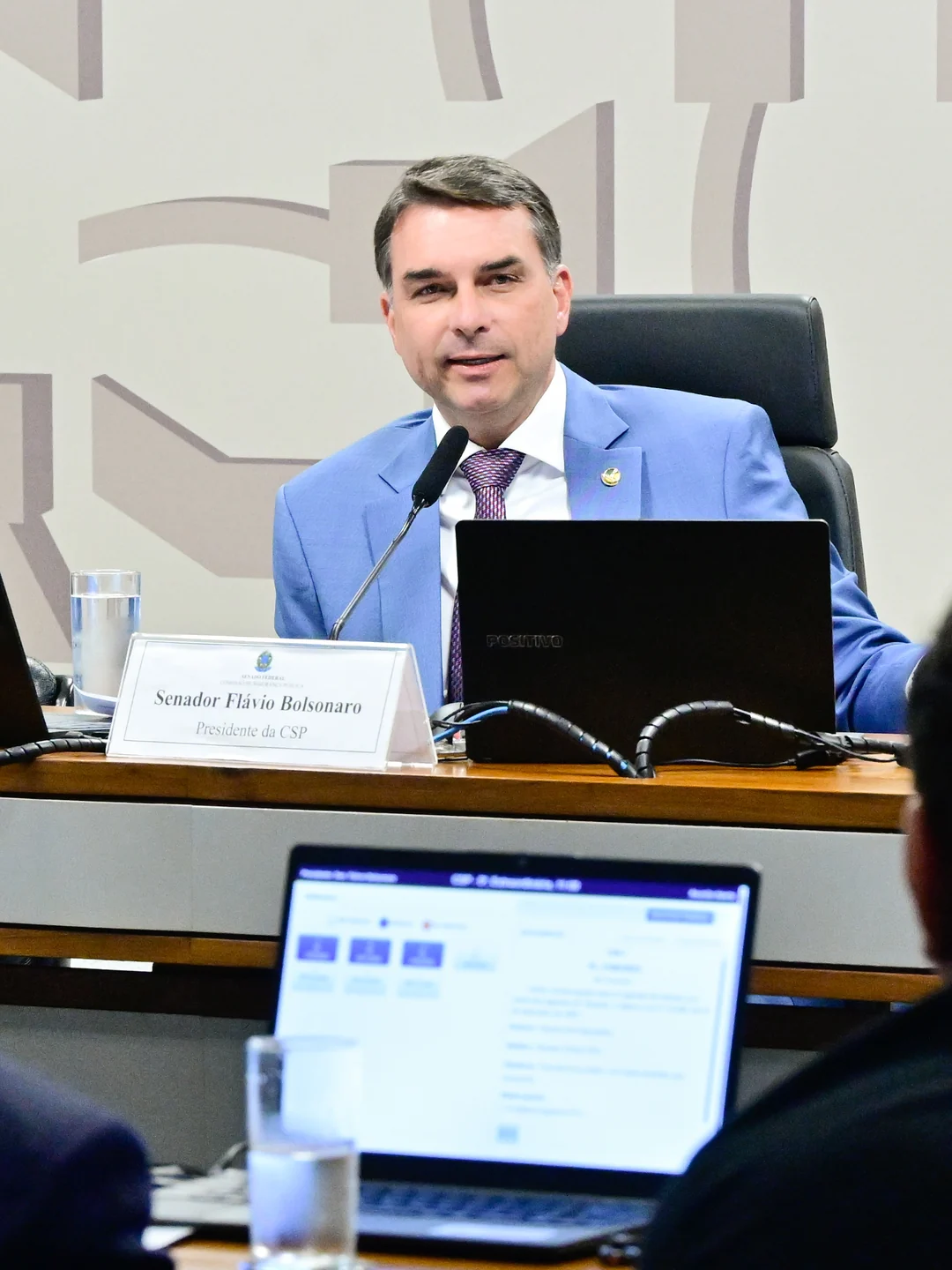 Flávio Bolsonaro preside a Comissão de Segurança Pública do Senado, 28/4/2026. Foto: Geraldo Magela/Agência Senado, CC BY-SA 4.0