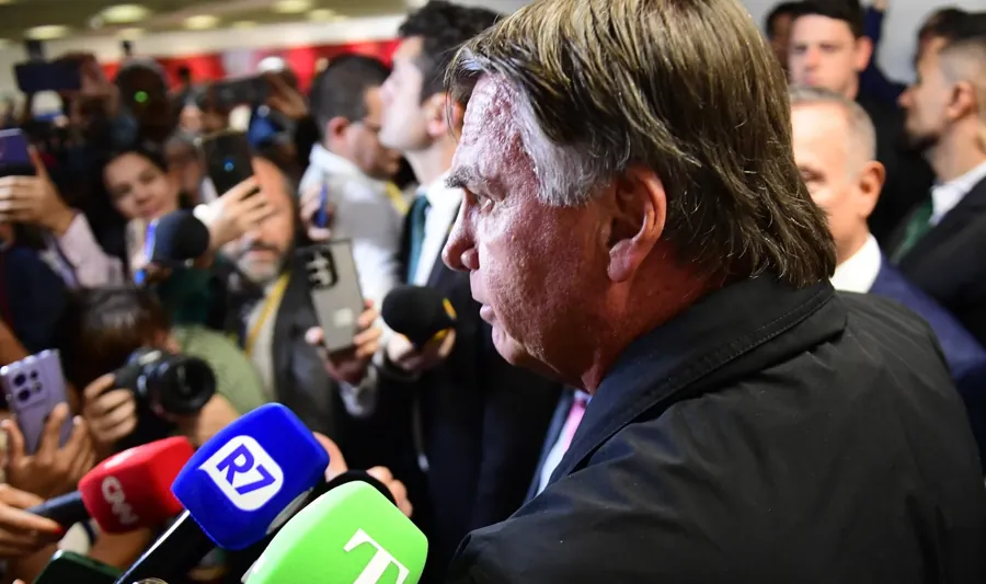 Jair Bolsonaro em entrevista no Senado, em 2025. Foto: Agência Senado, via Wikimedia Commons, CC BY 2.0