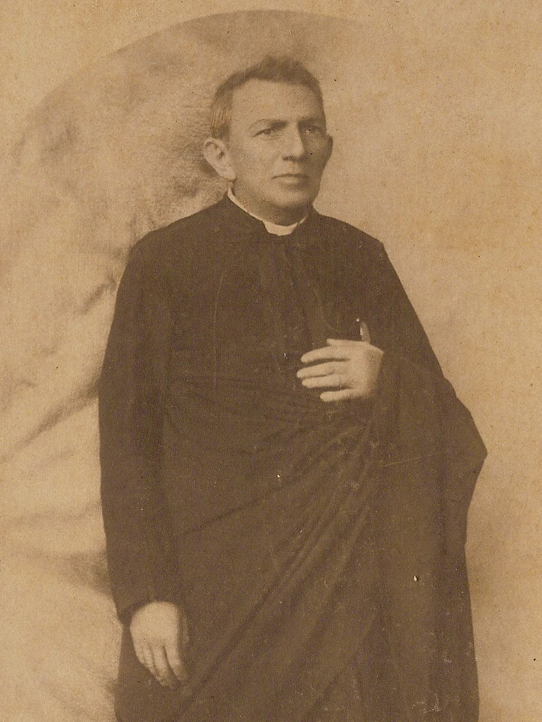 Padre Cícero Romão Batista. Louis Piereck, Coleção Francisco Rodrigues / Wikimedia Commons, domínio público