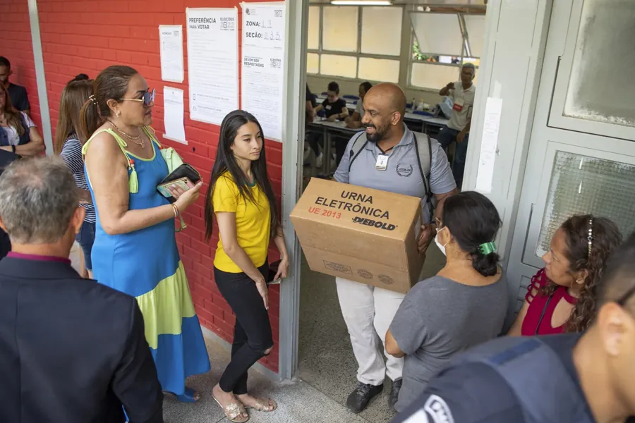 Fila para votar em seção eleitoral no segundo turno de 2022. Foto: Senado Federal / Wikimedia Commons, CC BY 2.0. Imagem ilustrativa.
