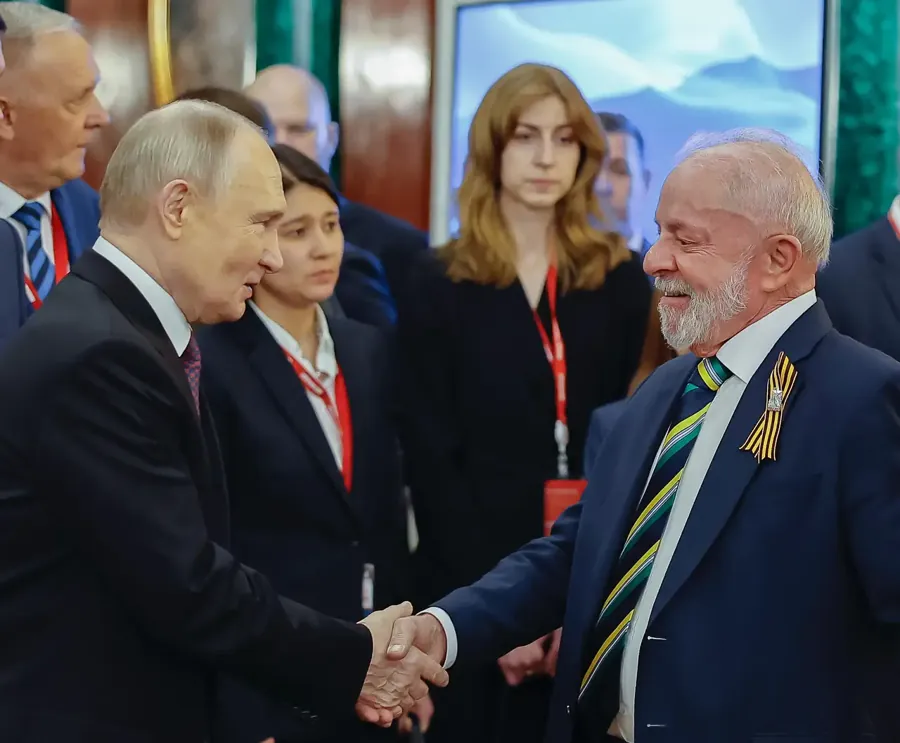Lula e Vladimir Putin em Moscou, maio de 2025. Foto: Lula Oficial, CC BY-SA 2.0