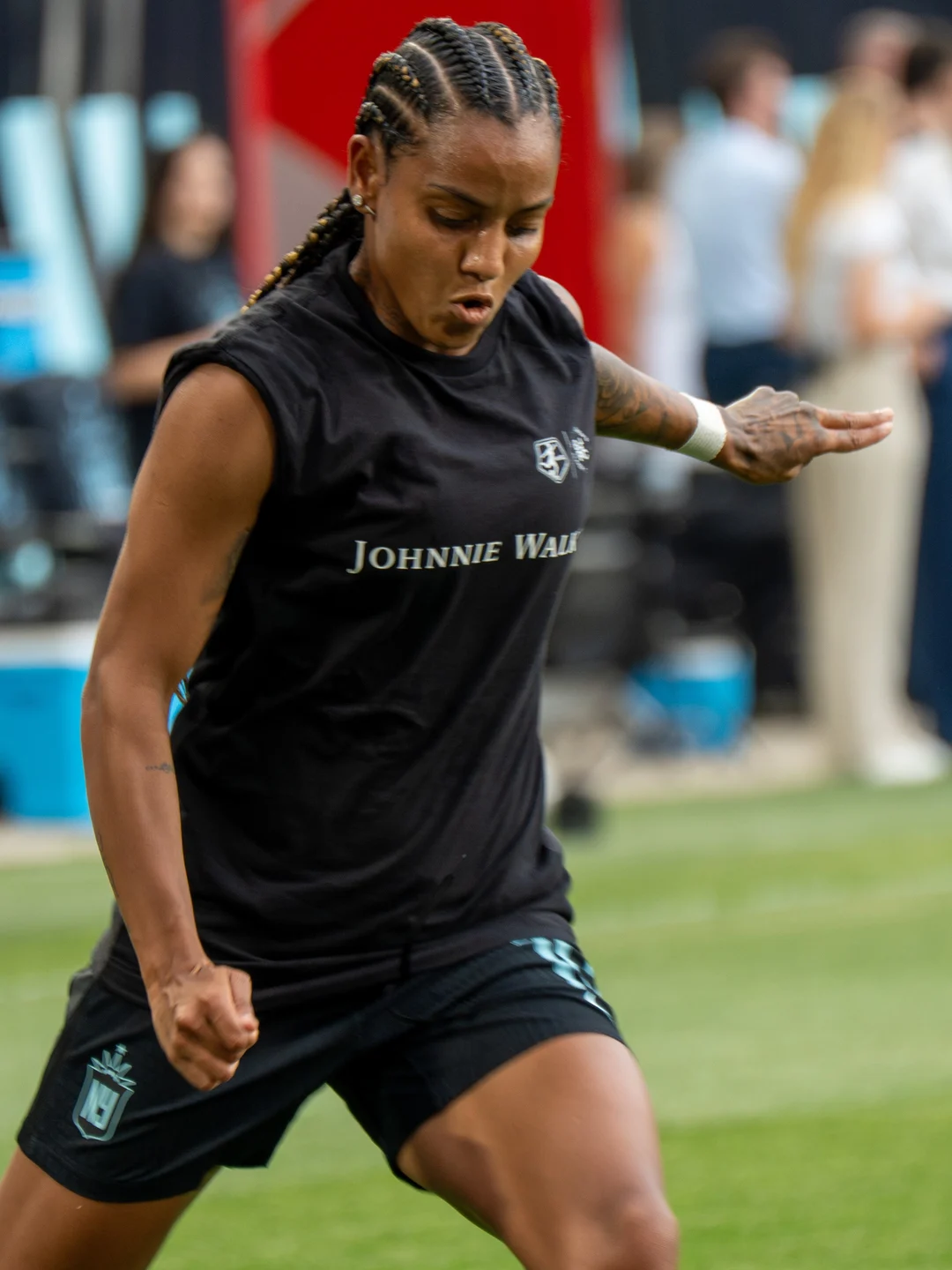 Geyse em aquecimento pelo Gotham FC, em junho de 2025. Bryan Berlin / Wikimedia Commons, CC BY-SA 4.0